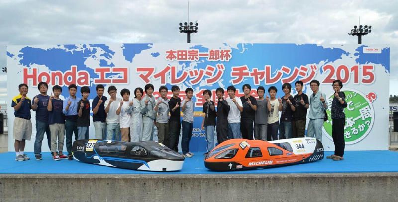 自動車のステッカー