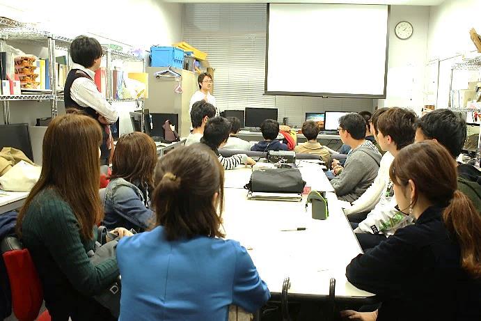 JSBC2018初回説明会に参加する学部3年生ら