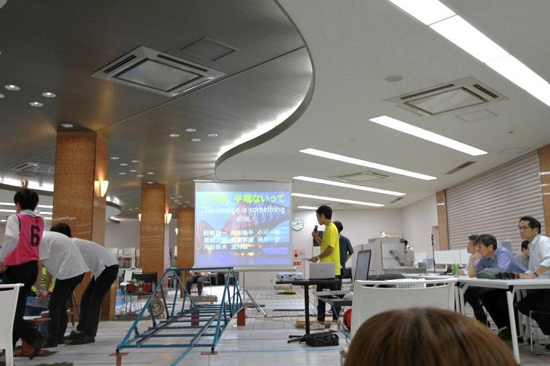プレゼンテーション審査の様子（Bチーム）