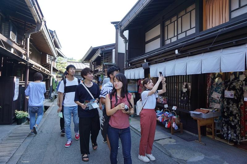 調査場所の町並み保存地区での下見