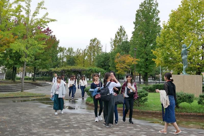 知立団地内の公園を見学