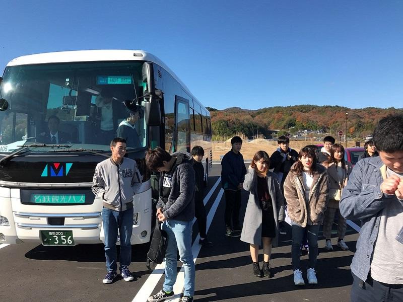 貸し切りバスで長野県飯田市市民太陽光発電を調査