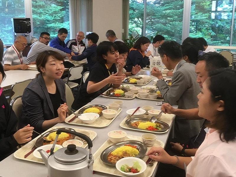 青年海外協力隊候補生とのランチを交えての対話