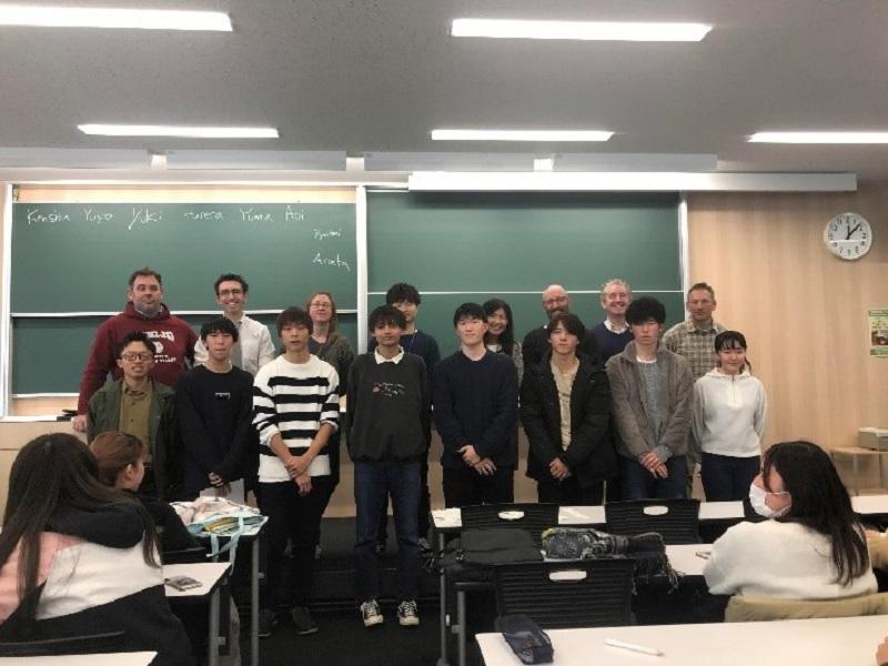 Poetry Contest のクラス代表とライティングIIの教員