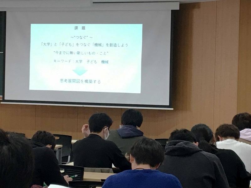 新たなテーマのもとで、まずは各個人の頭の中で創造をスタートする（創造の種出し）