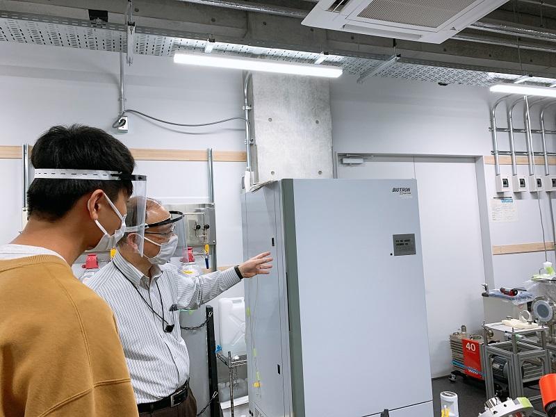 伊藤教授からの研究紹介の様子