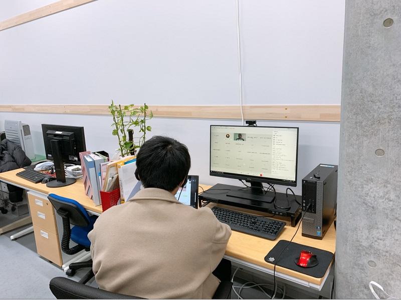 荒木君の発表様子