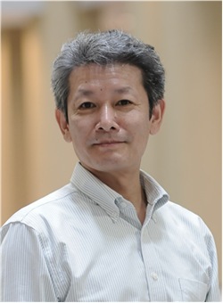 学科長 富岡 隆弘