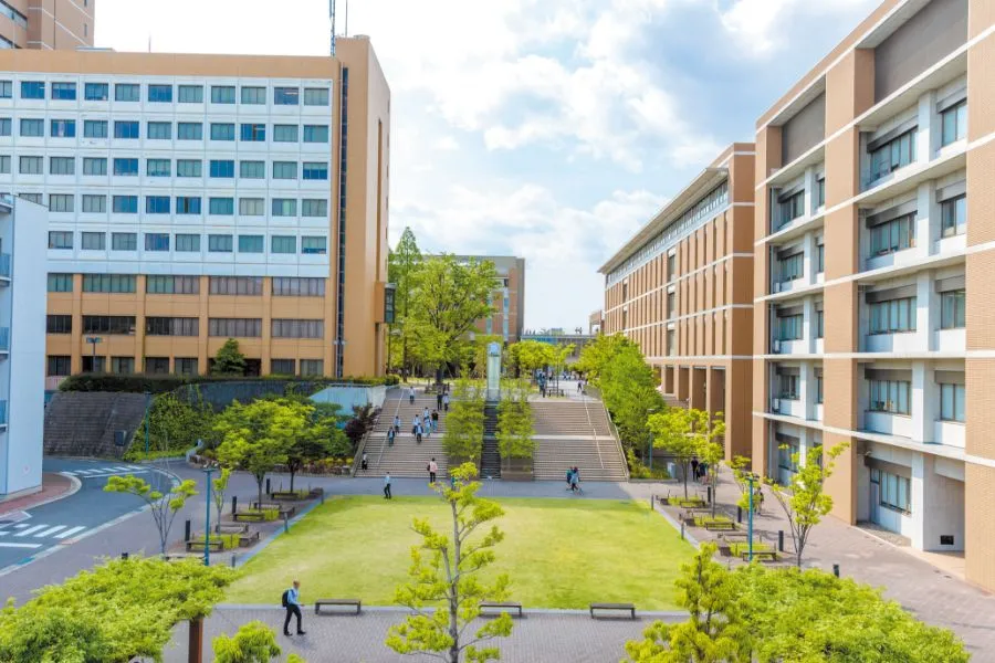 CAMPUS