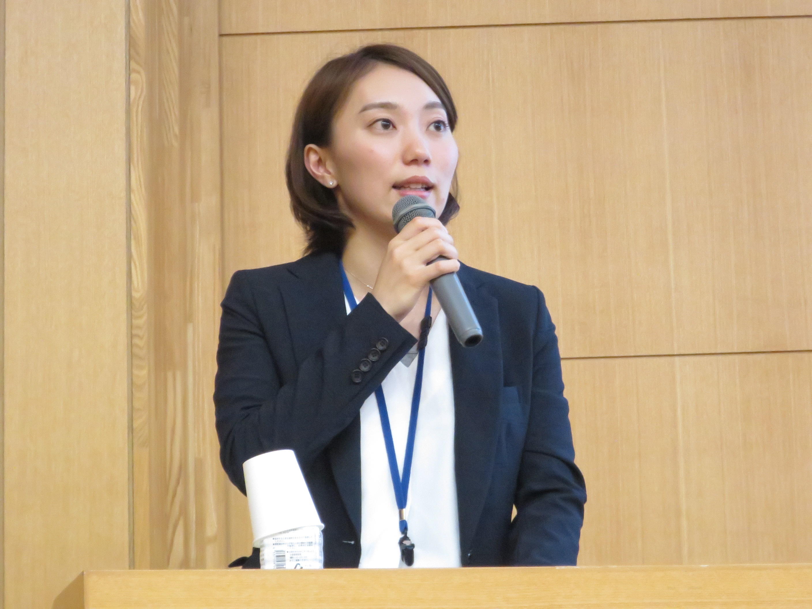 経営学部主催 輝く女性講演会 で 卒業生の今野さんが体験談 ニュース 名城大学