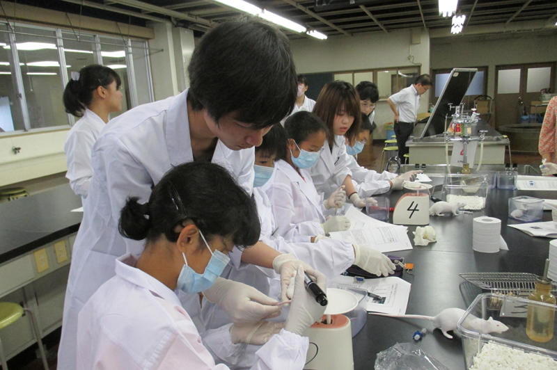 薬学部間宮准教授がひらめき ときめきサイエンスを中学生向けに開催 ニュース 名城大学