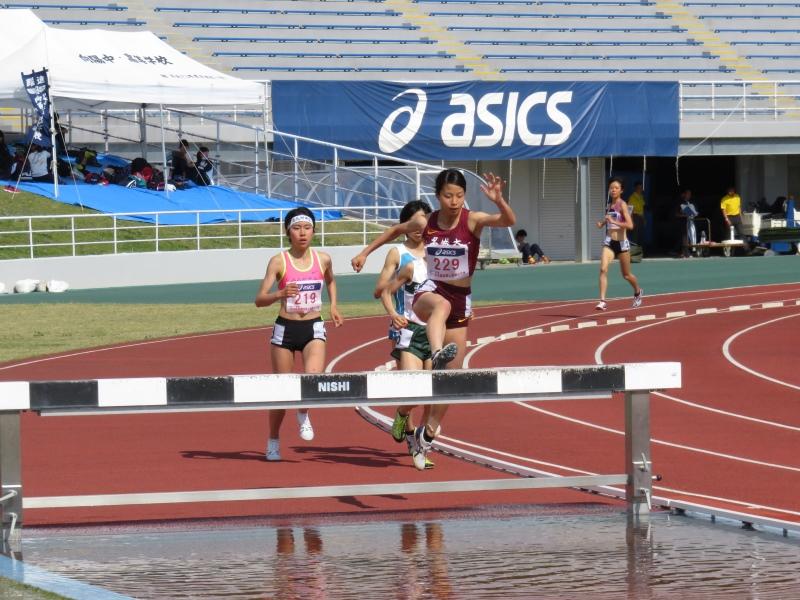 日本選抜陸上和歌山大会で力走する向井さん