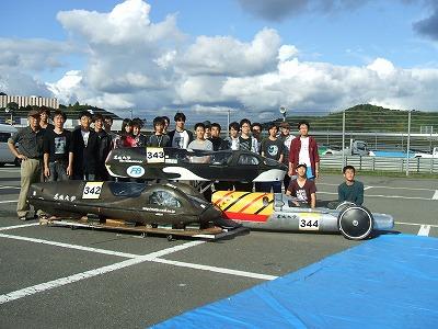 中央(No.343)が優勝した省エネカー(ドライバー：交通科学科1年　井戸健斗さん)