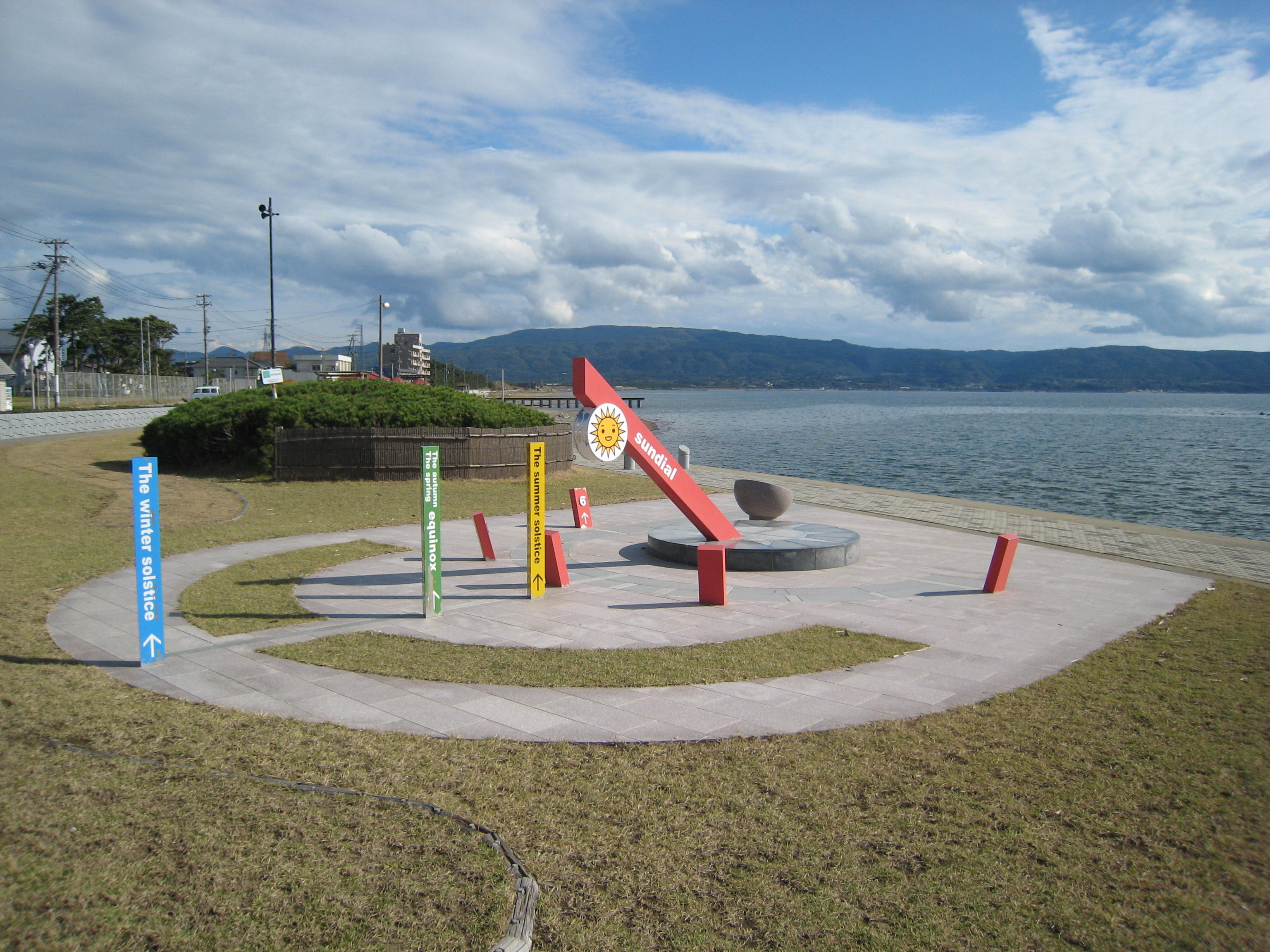 新潟県佐渡市の佐和田海水浴場で