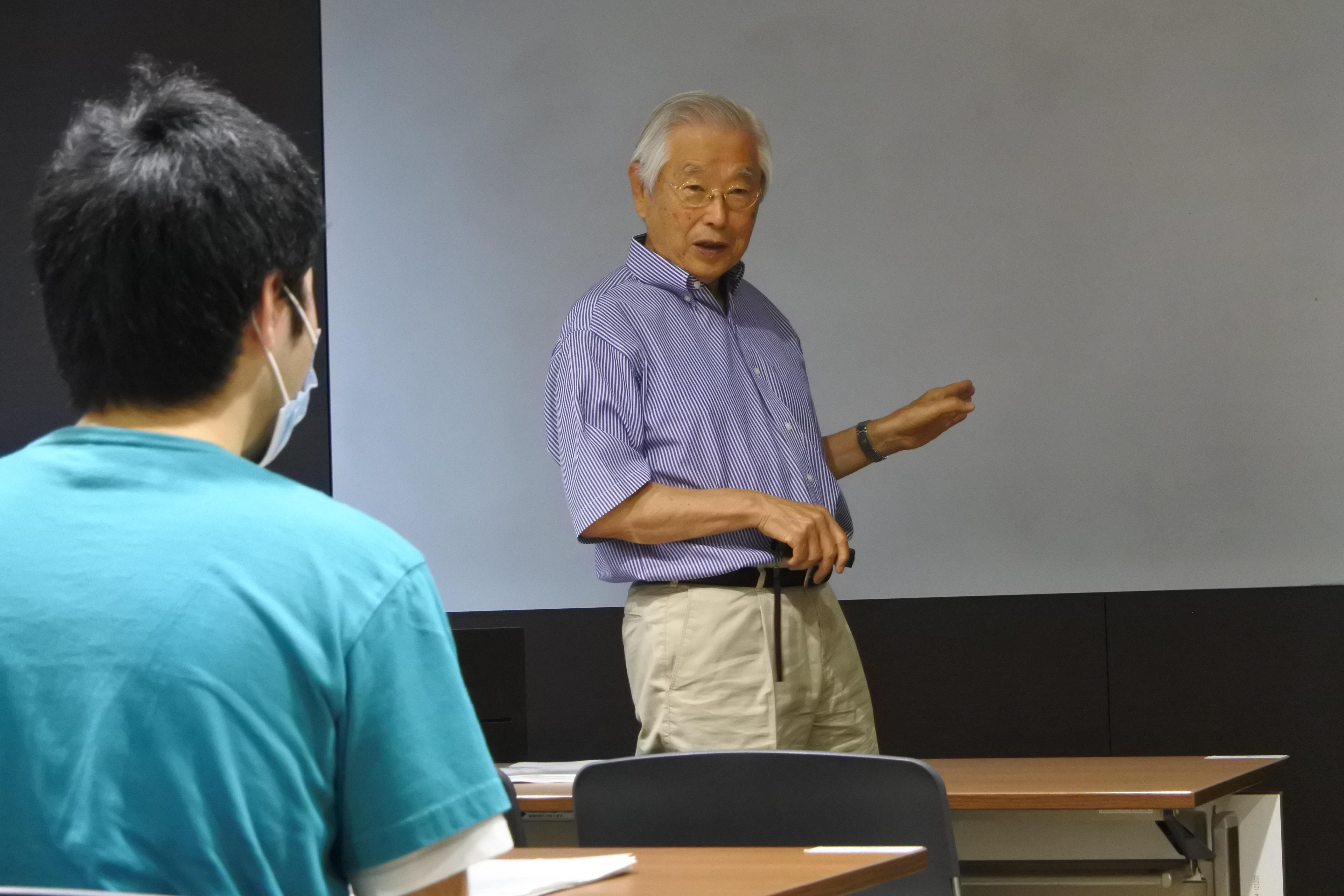 Photo of lecture on July 27