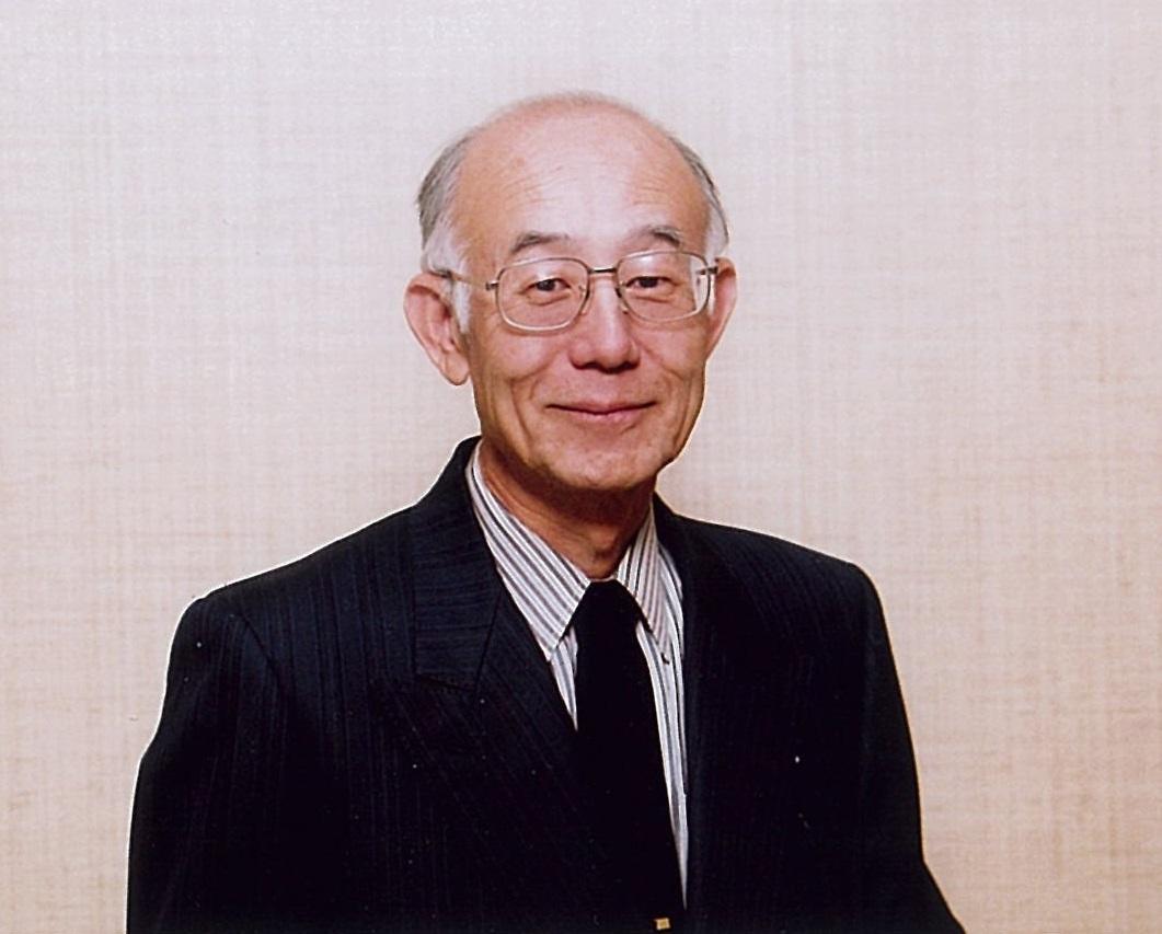 鍋島俊隆・元薬学部教授