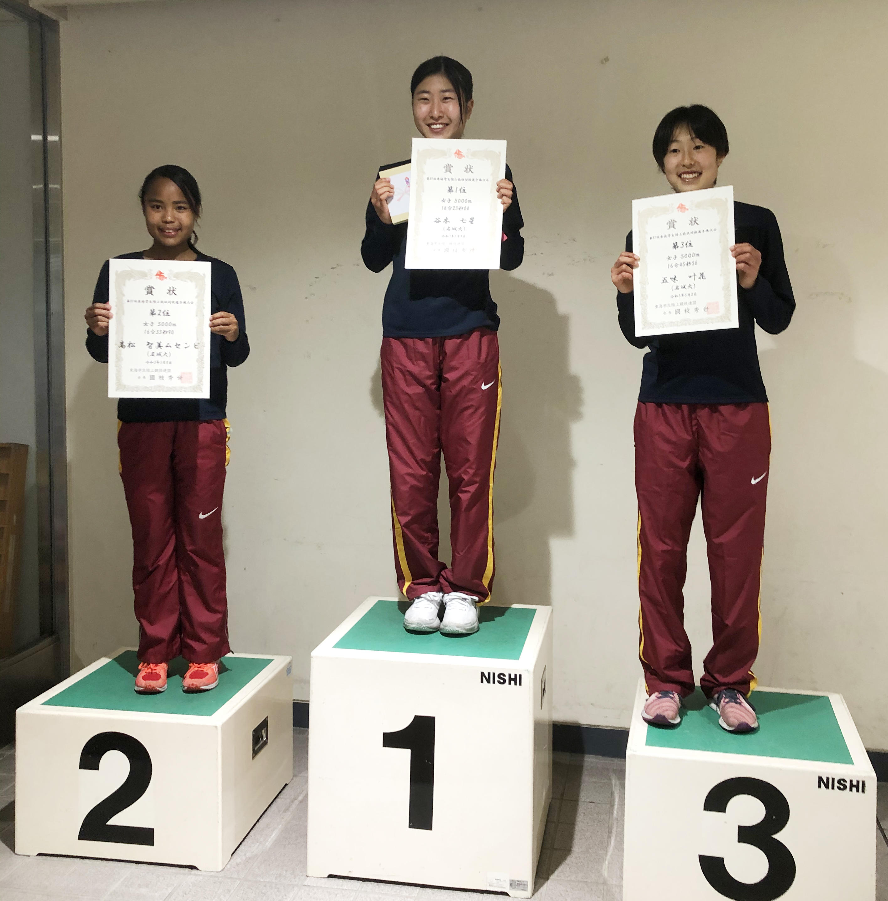 5000m出場の髙松選手、谷本選手、五味選手（左から）