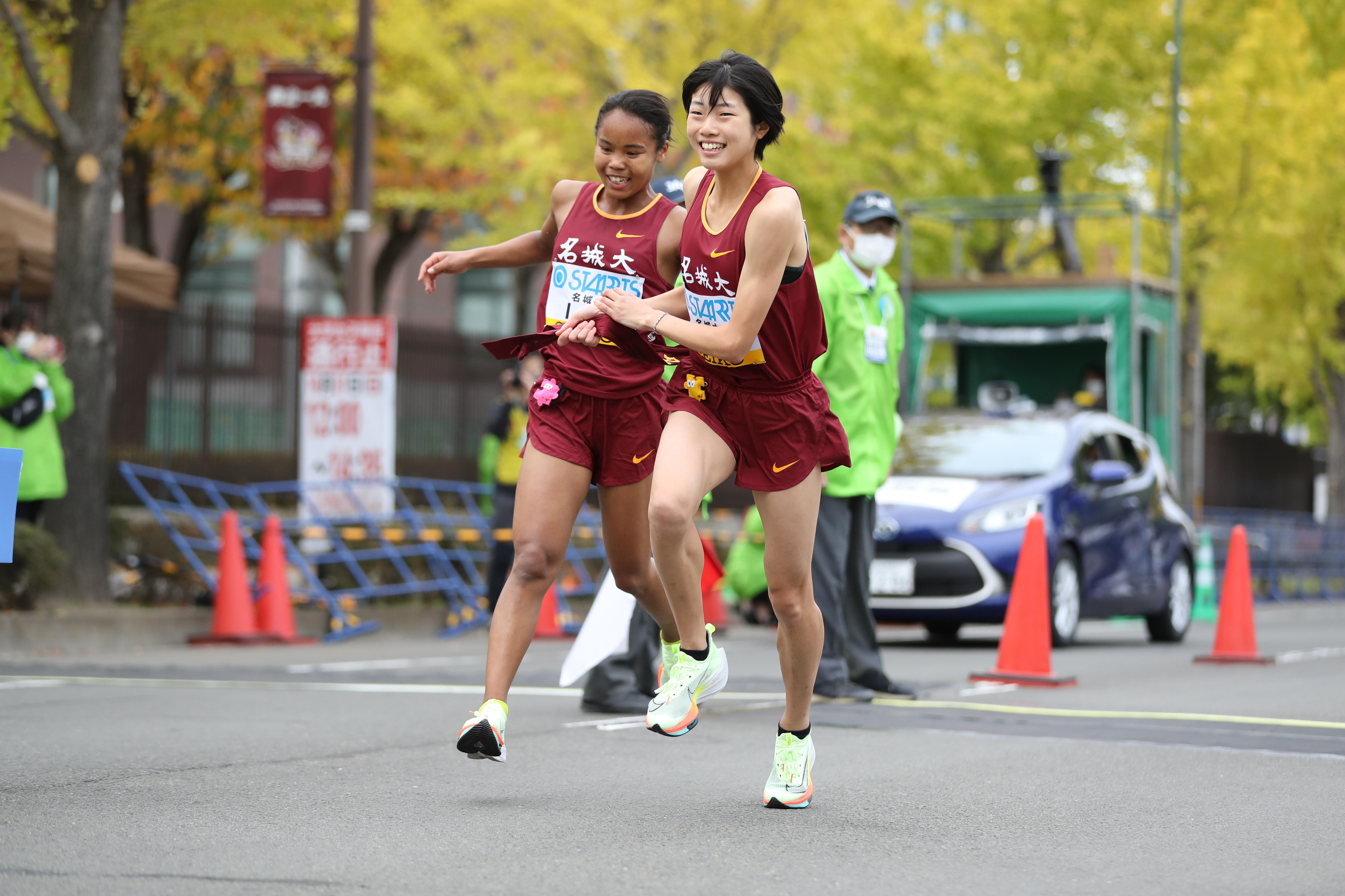 2区髙松選手と3区和田主将