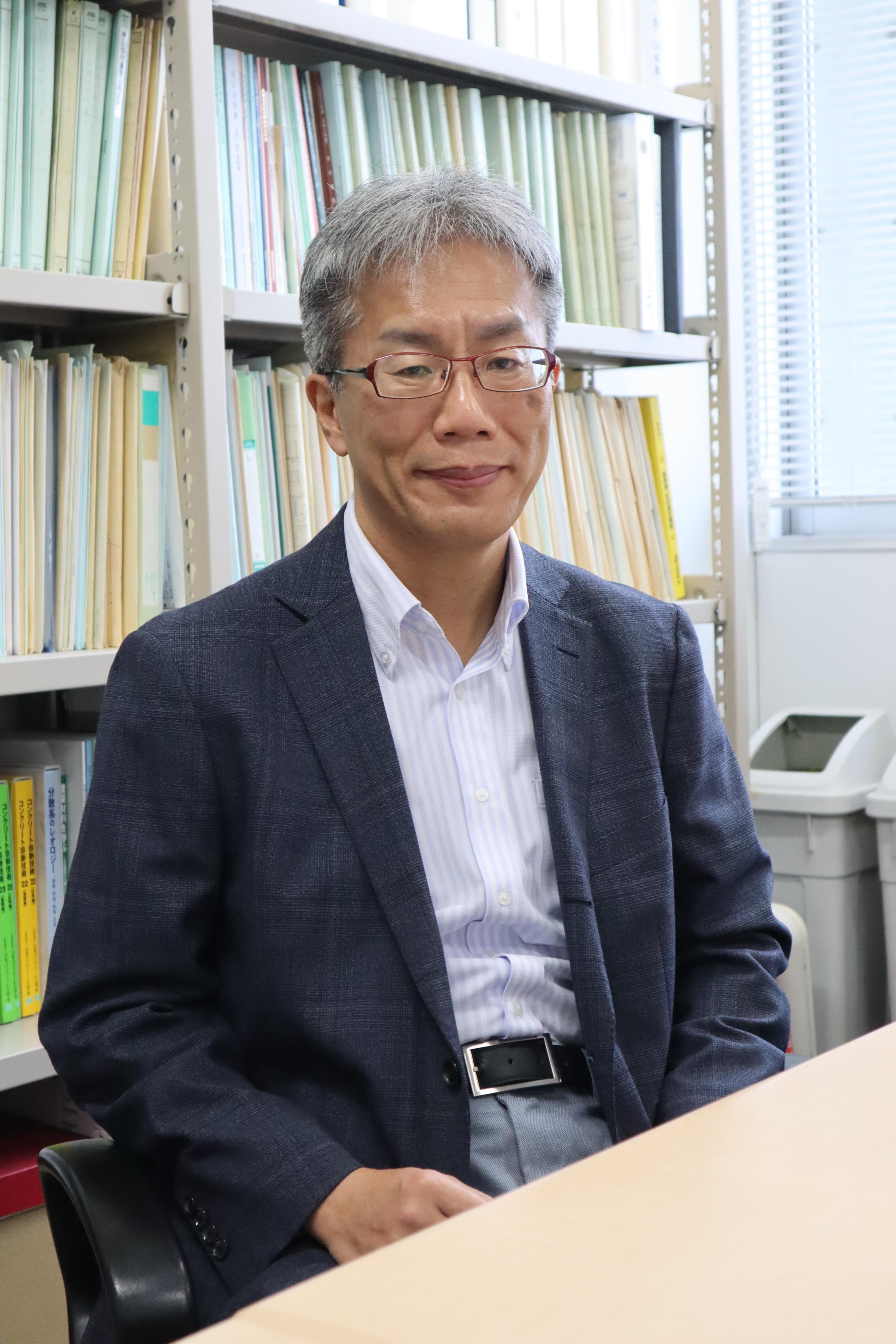 日本建築学会賞を受賞した寺西教授