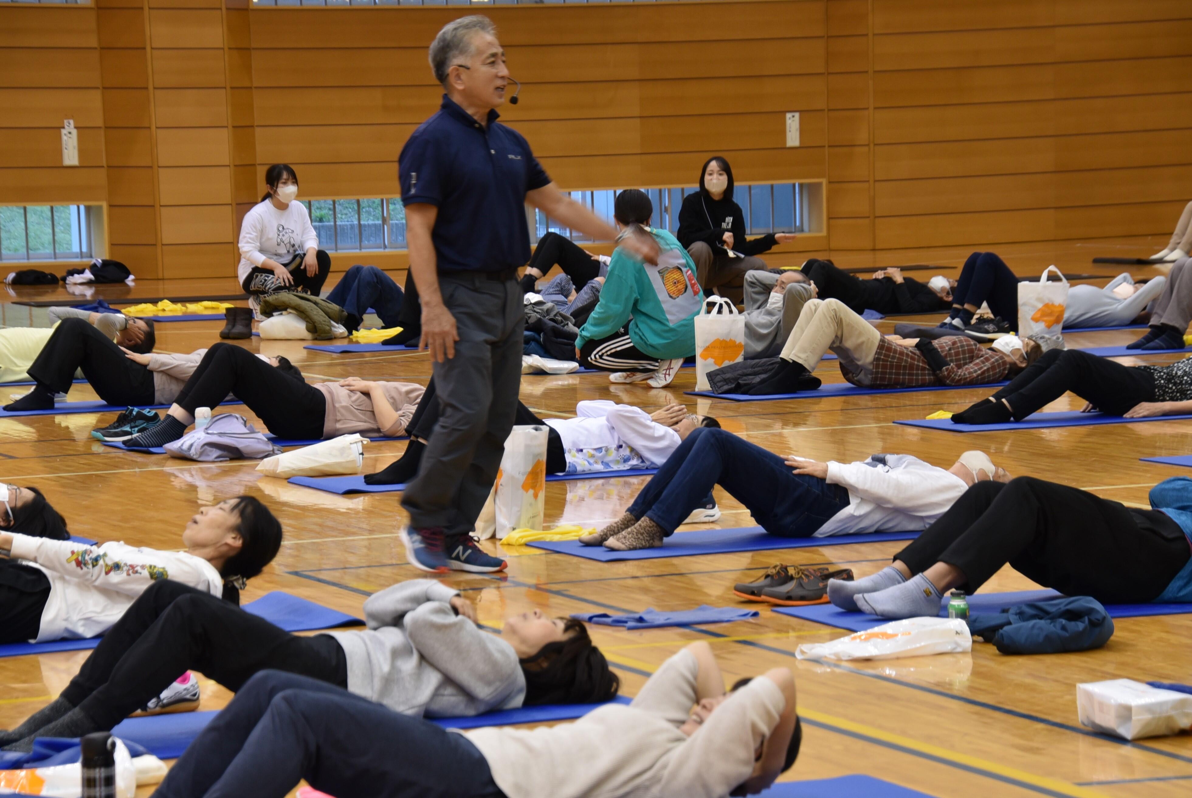 健康サポート体操を指導