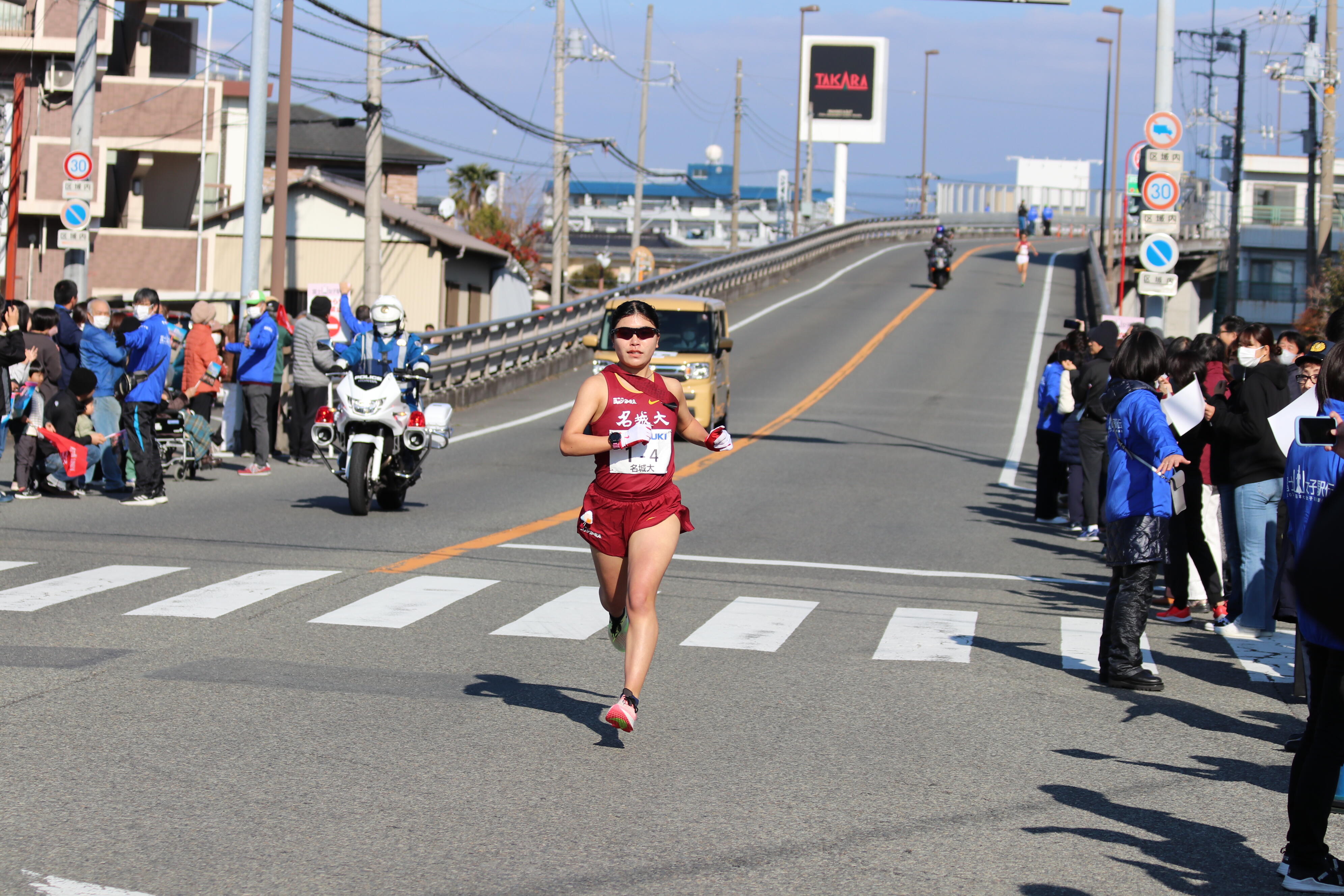 4区 石松愛朱加 選手