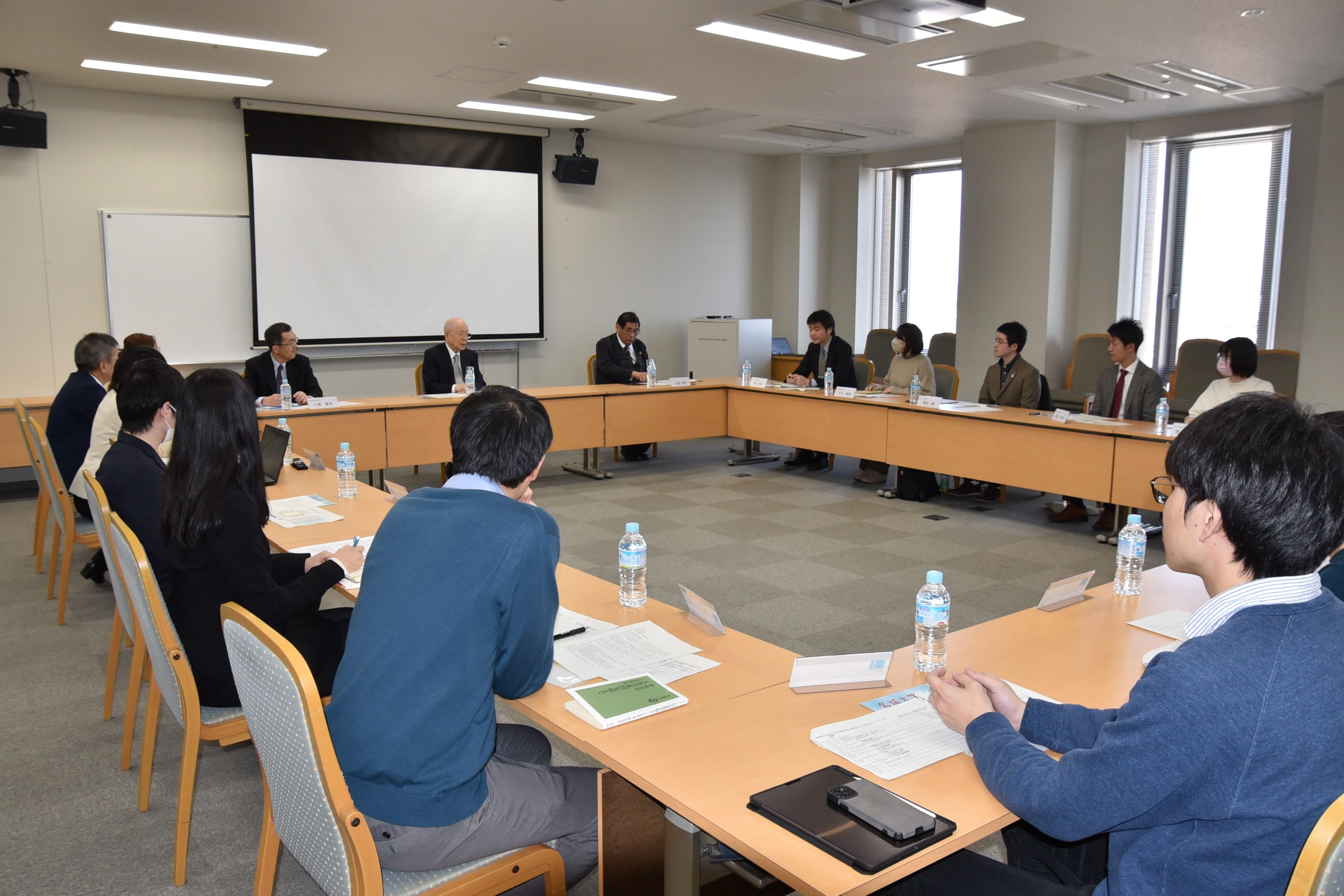 予定時間を大幅に超えた語り合う会