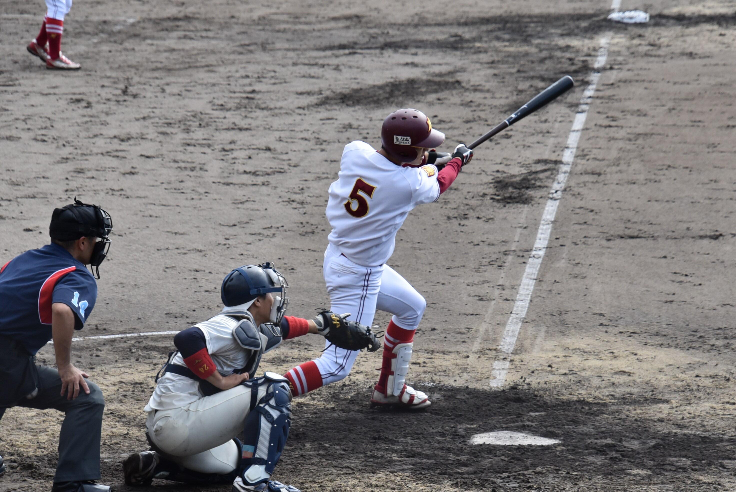 新４番の朝岡慶外野手