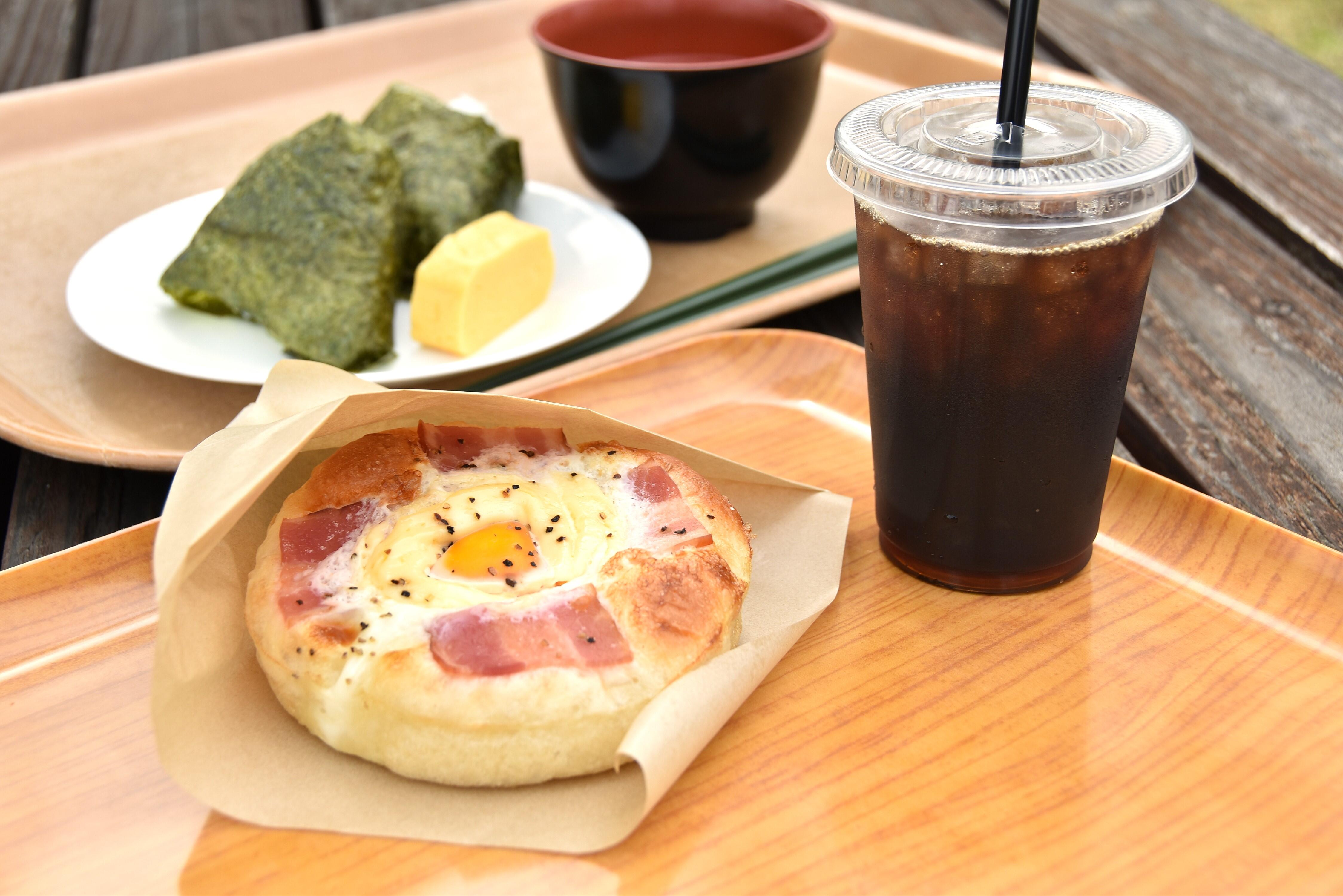 天白キャンパスの2つの学食の「100円朝食」メニュー