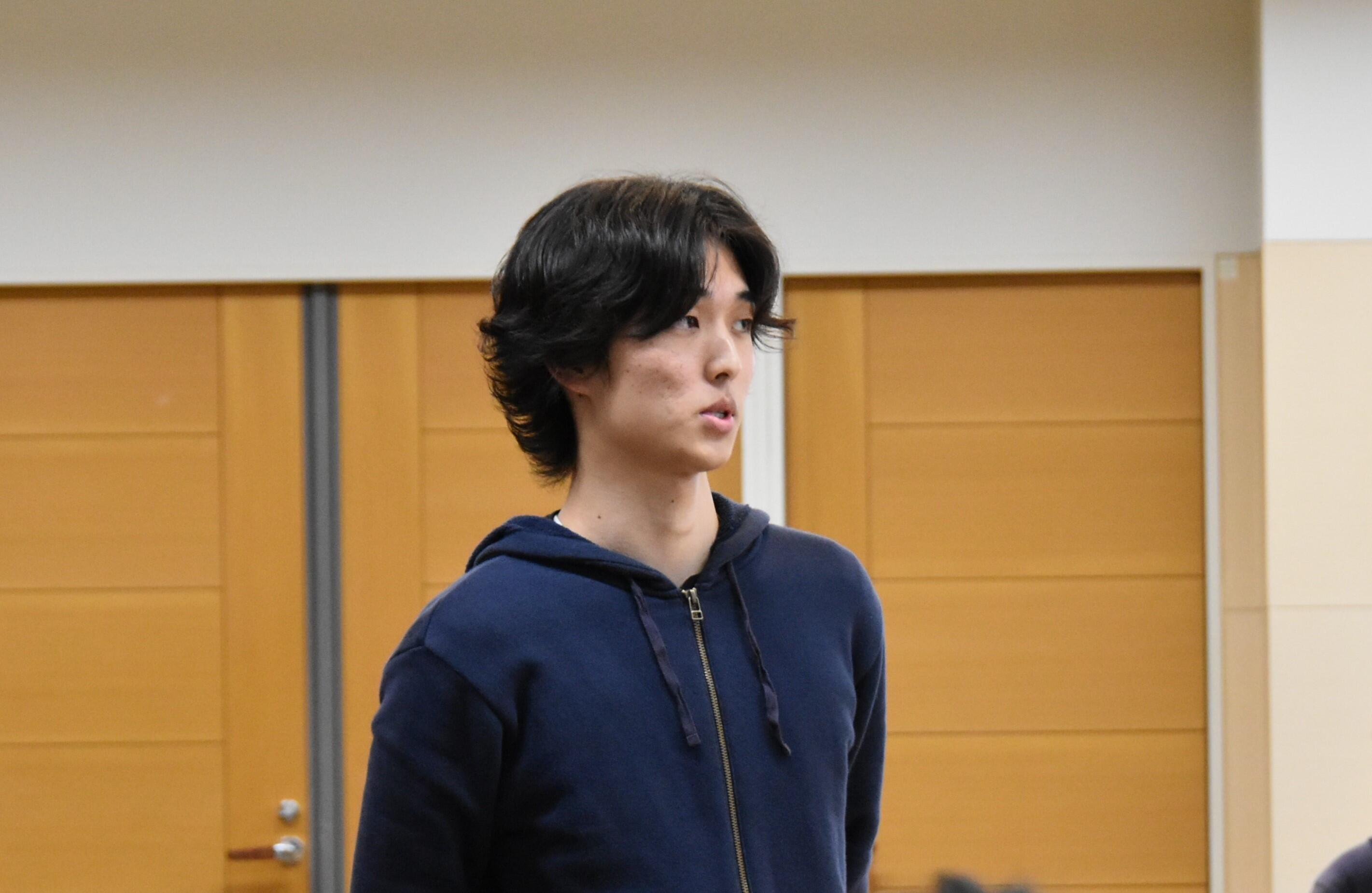 ワークショップの感想を述べる宮本さん