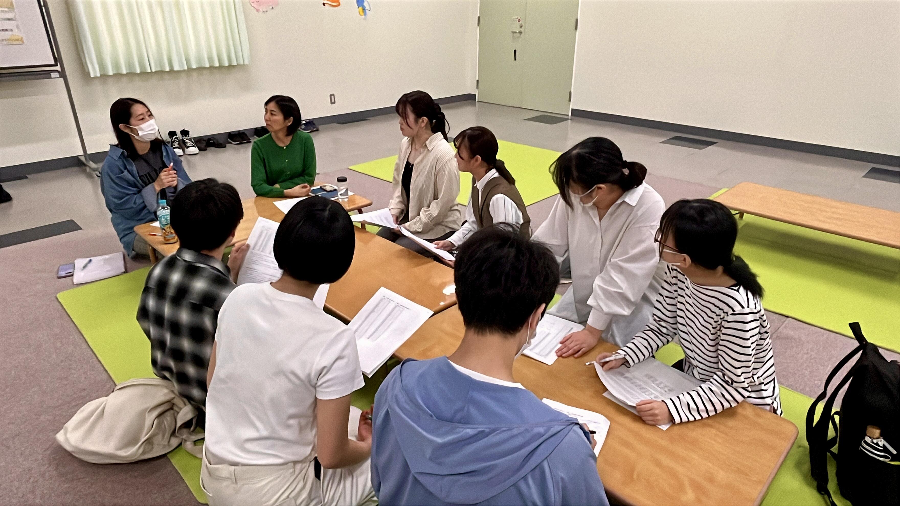 人間学部の髙橋ゼミが子育て支援施設における利用者動向の分析結果を報告<br/> ーデータと現場をつなぐゼミ活動ー