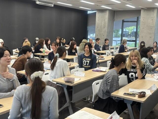 普段接することがない学部の学生との交流も楽しい