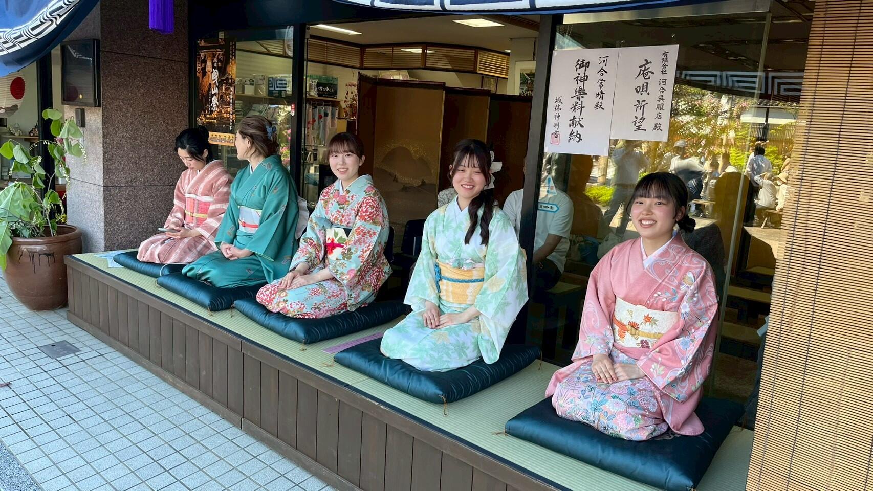 所望宿での女子学生