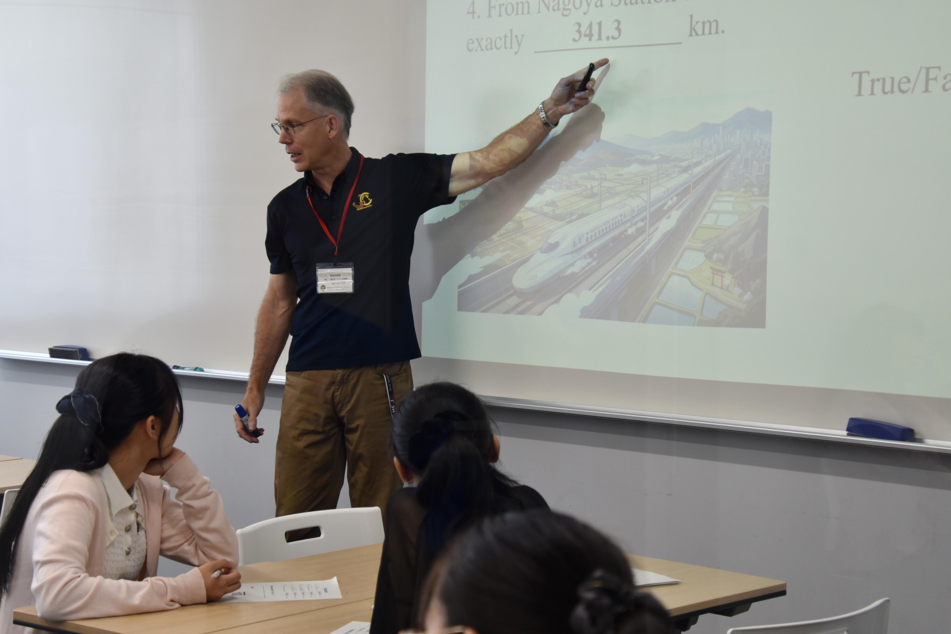 外国語学部の授業体験