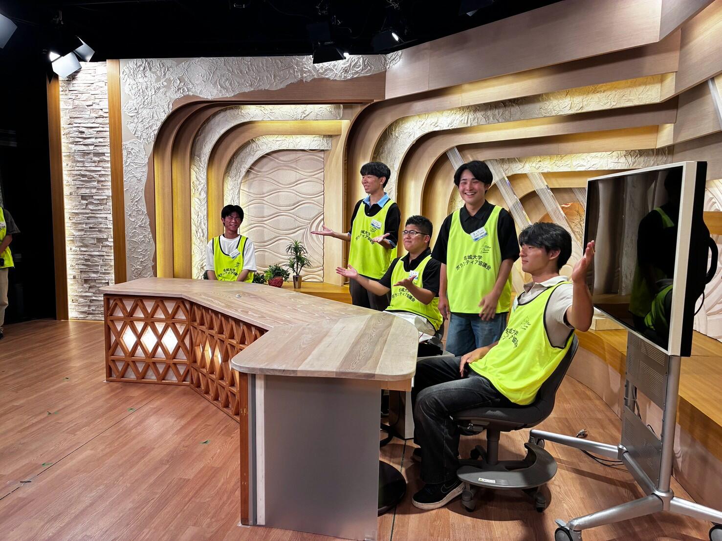石川テレビの局内を見学