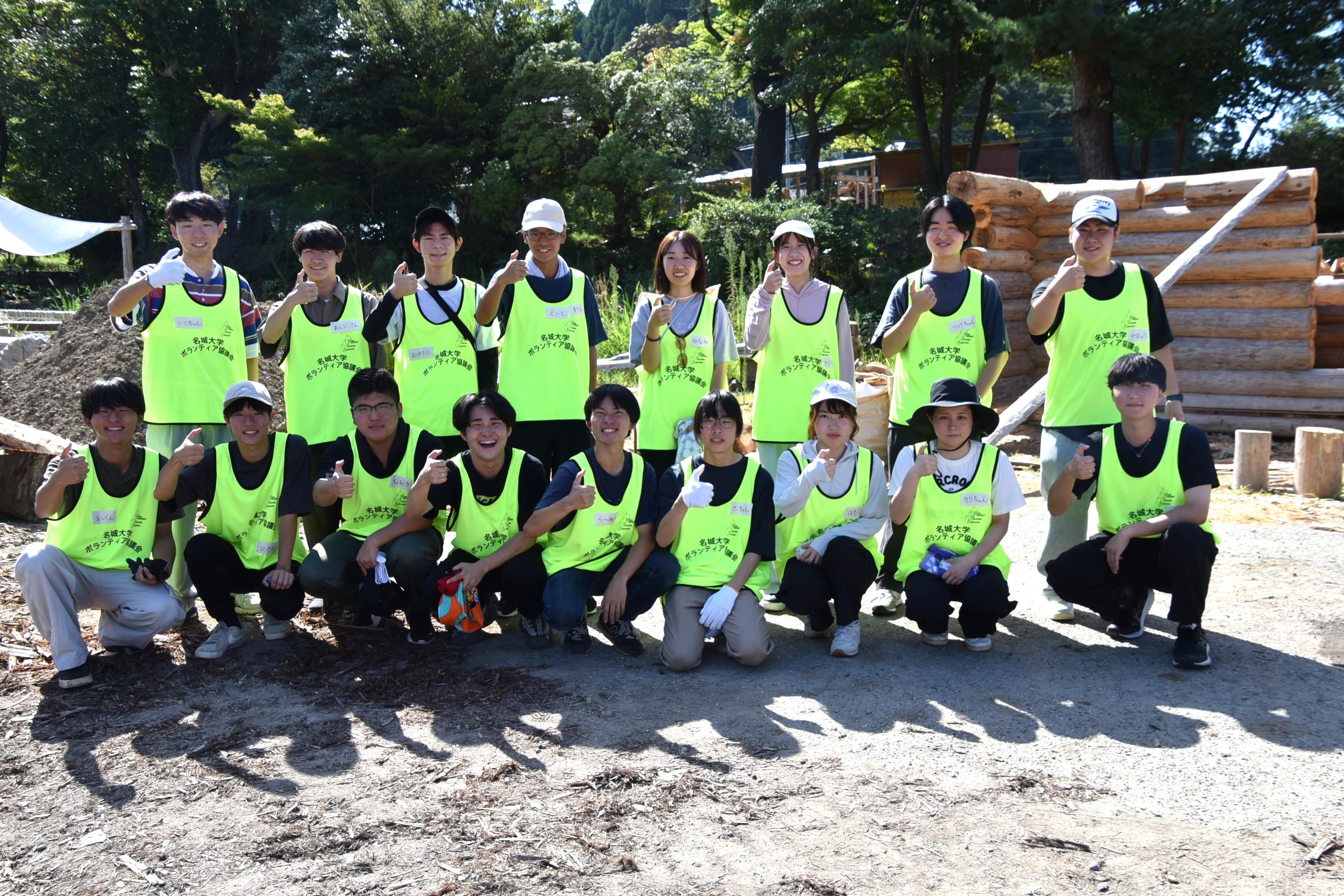 輪島でのボランティア活動に参加した学生たち