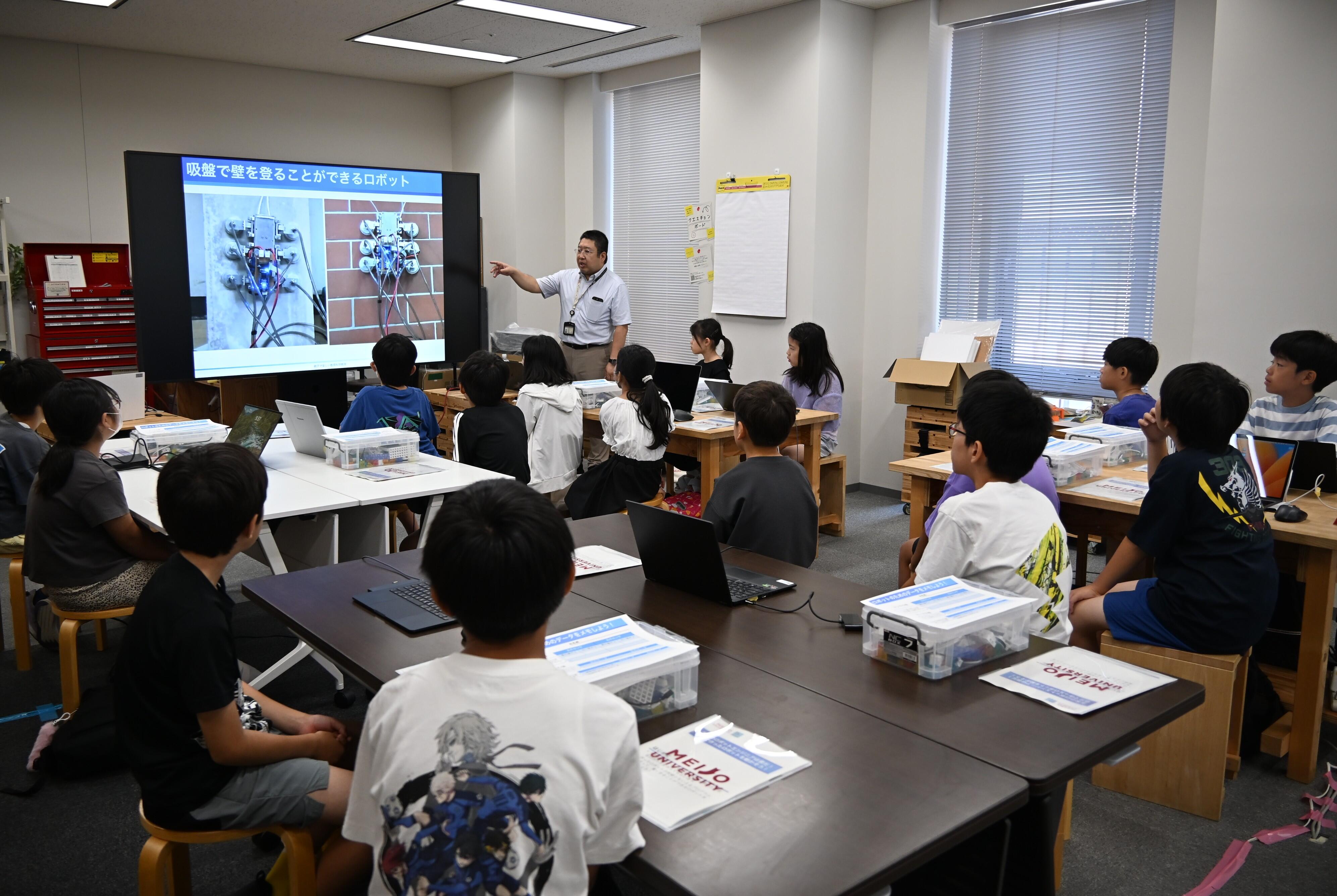 大原教授が開発してきたロボットの紹介