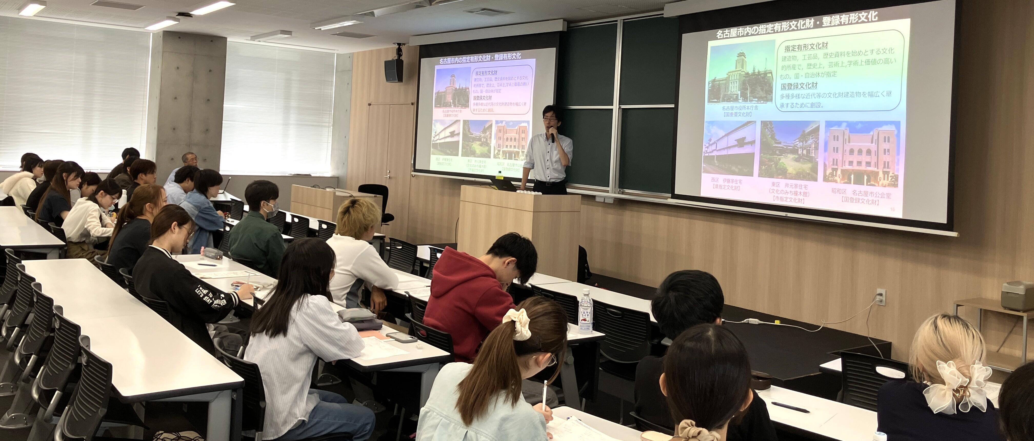 講演する名古屋市の担当者