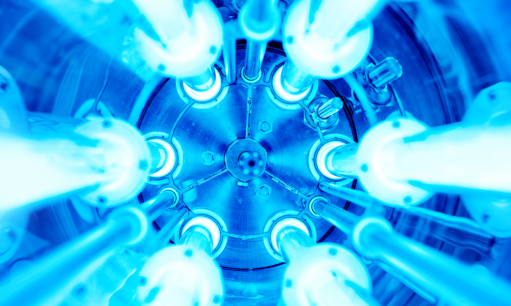 高効率・長寿命深紫外LEDの技術開発