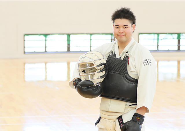 スイーツ男子、武道で輝く！クッキング部から日本拳法部主将へ