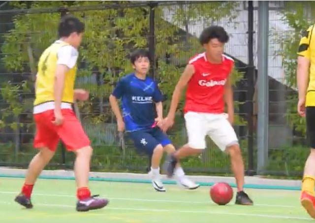 無心にボールを追う 名城大学 フットサルサークルGolazo!