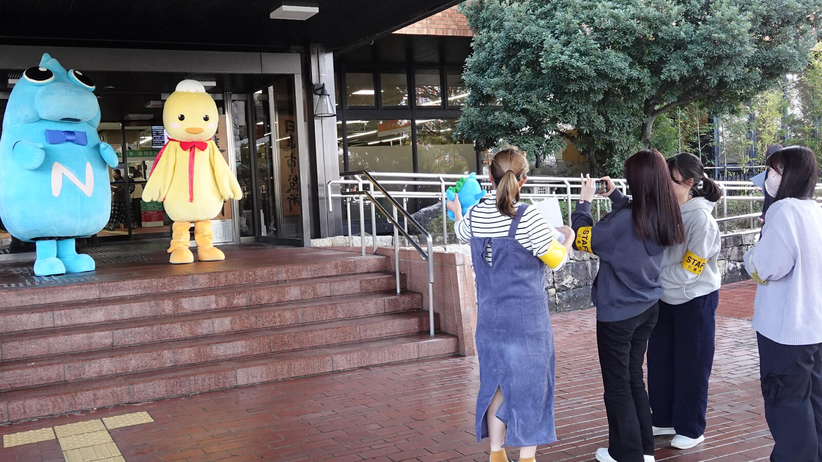 遊び心あふれる市役所紹介動画で<br />小学生の学びを豊かなものに